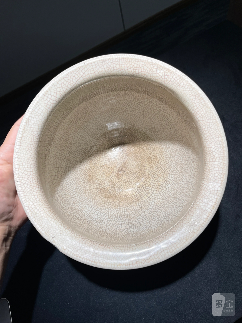 清康熙 哥釉青花四鱼纹卷缸 - 图5